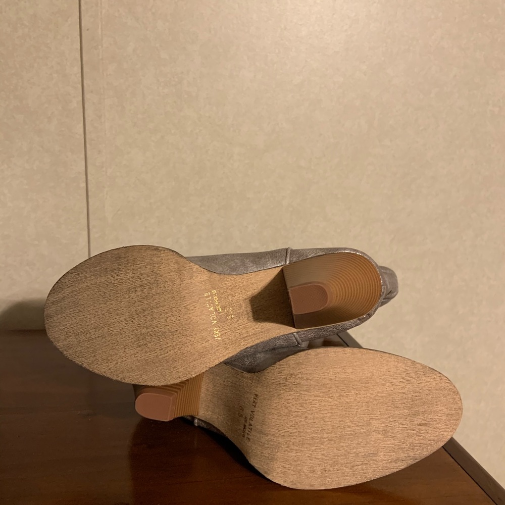 Volatile boots - Picture 2 of 2